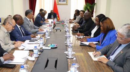 Delegações de Angola e da Namíbia analisam estado de implementação de projectos na área da energia - Cedida