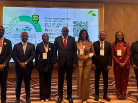 Participantes no segundo F&oacute;rum Nacional de Neg&oacute;cios Sustent&aacute;veis, realizado sob o lema "Desenhando um futuro sustent&aacute;vel" - DR