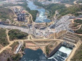 Aproveitamento hidro-el&eacute;ctrico de Caculo Caba&ccedil;a est&aacute; em constru&ccedil;&atilde;o no rio Kwanza, na prov&iacute;ncia do Cuanza Norte - Cedida