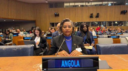 Ministra da Ac&ccedil;&atilde;o Social, Fam&iacute;lia e Promo&ccedil;&atilde;o da Mulher