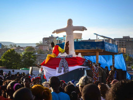 Governo da Hu&iacute;la homenageia figuras hist&oacute;ricas do Carnaval - DR