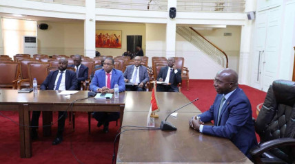 Reuni&atilde;o preparat&oacute;ria da Comiss&atilde;o Interministerial entre Angola e RDC analisa proposta de acordo