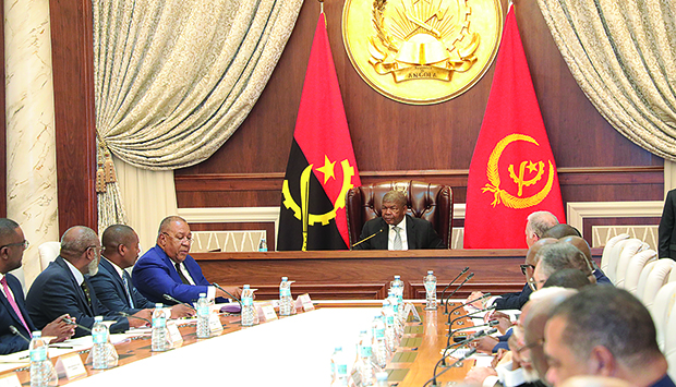 Presidente da Rep&uacute;blica, Jo&atilde;o Louren&ccedil;o, reuniu-se com Conselho Econ&oacute;mico e Social (CES), em Luanda