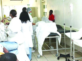 Unidade de sa&uacute;de em Angola - DR