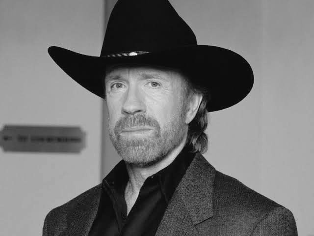 Actor norte-americano Chuck Norris morre aos 86 anos de idade