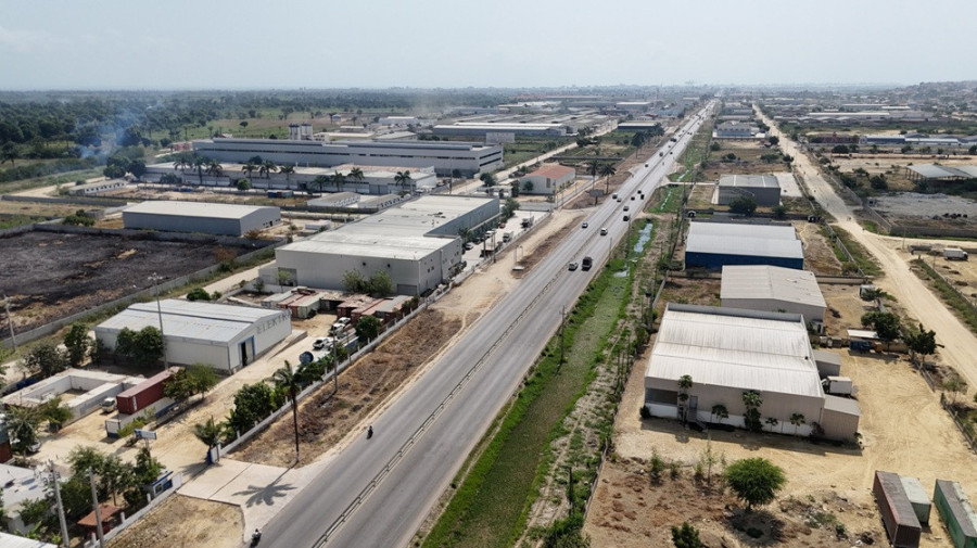 Empres&aacute;rios dos Emiratos &Aacute;rabes interessados em investir na Catumbela