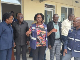 Ministra da Sa&uacute;de na Muxima - DR