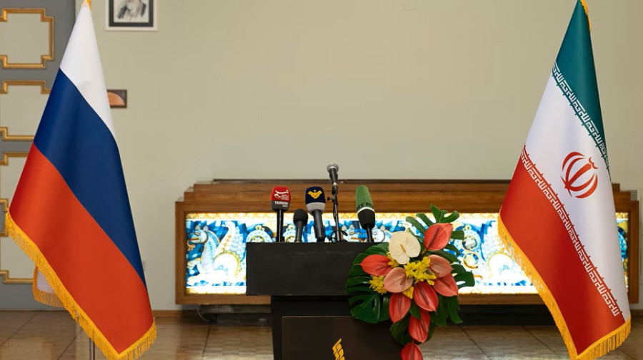 Ir&atilde;o diz que negociar com EUA seria "derrota" e prefere "resistir"