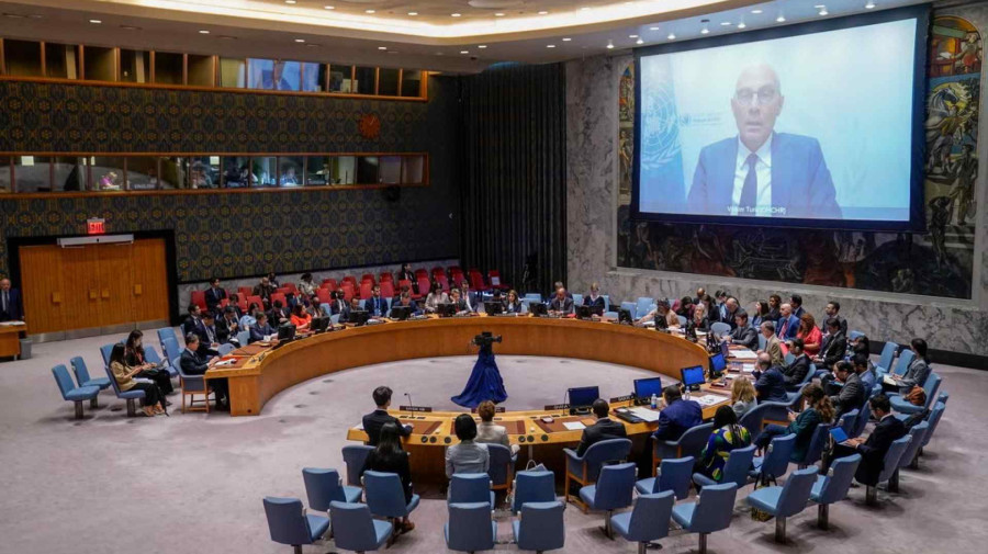 Ministro da Ind&uacute;stria e Com&eacute;rcio, Rui Migu&ecirc;ns de Oliveira, participa, em Yaound&eacute; (Camar&otilde;es), numa reuni&atilde;o da Organiza&ccedil;&atilde;o Mundial do Com&eacute;rcio (OMC)