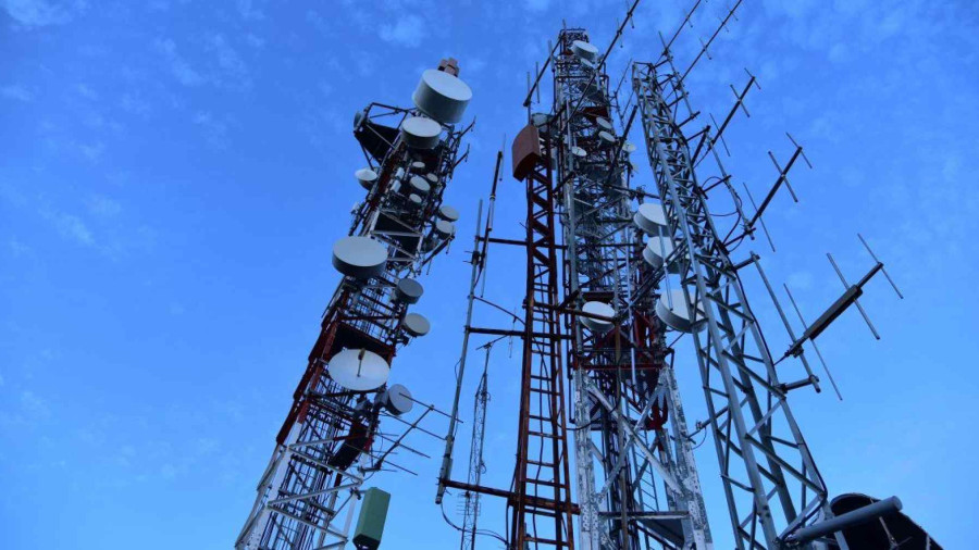 Telecomunica&ccedil;&otilde;es em Angola 