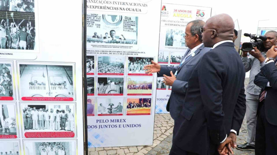 Inaugurada exposi&ccedil;&atilde;o fotogr&aacute;fica no quadro da confer&ecirc;ncia As experi&ecirc;ncias de Angola na OUA/UA e na ONU