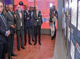 Ministro de Estado e chefe da Casa Militar do Presidente da Rep&uacute;blica, Francisco Furtado, apresentou a exposi&ccedil;&atilde;o Caminhos de Fogo, Horizontes de Paz, aos participantes da Confer&ecirc;ncia Internacional em alus&atilde;o ao Dia da Paz - Edi&ccedil;&otilde;es Novembro