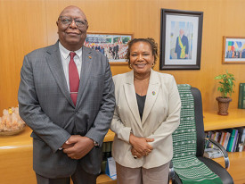 Ministros da Cultura de Angola, Filipe Zau, e do Brasil, Margareth Menezes, assinaram Memorando de Entendimento Cultural, em Bras&iacute;lia - DR