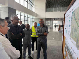 Visita ao Tro&ccedil;o ferrovi&aacute;rio Bungo-Aeroporto Internacional Agostinho Neto  - Mintrans