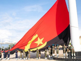 Bandeira da Rep&uacute;blica de Angola - Edi&ccedil;&otilde;es Novembro