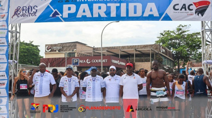 Meia Maratona da Paz realizou-se em Luanda para saudar o 04 de Abril, Dia da Paz e da Reconcilia&ccedil;&atilde;o Nacional