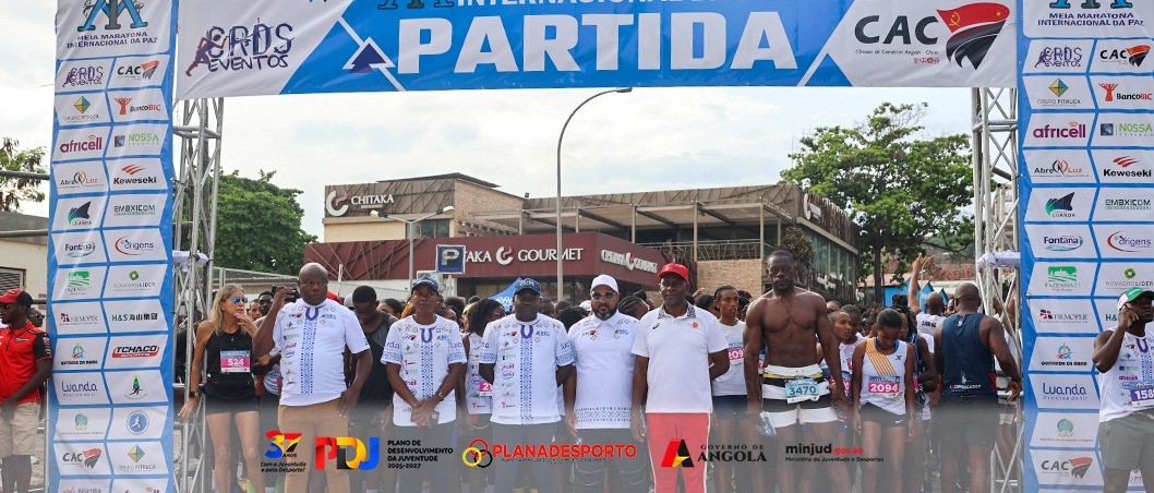 Meia Maratona da Paz realizou-se em Luanda para saudar o 04 de Abril, Dia da Paz e da Reconcilia&ccedil;&atilde;o Nacional