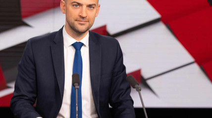 Fran&ccedil;a critica e adverte para atitude belicista de Donald Trump