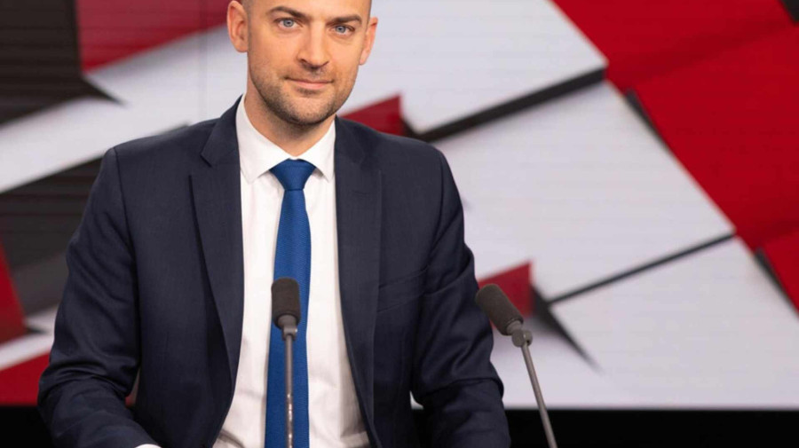 Fran&ccedil;a critica e adverte para atitude belicista de Donald Trump