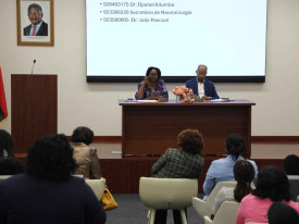 Encontro de S&iacute;lvia Lutucuta com quadros da sa&uacute;de - DR