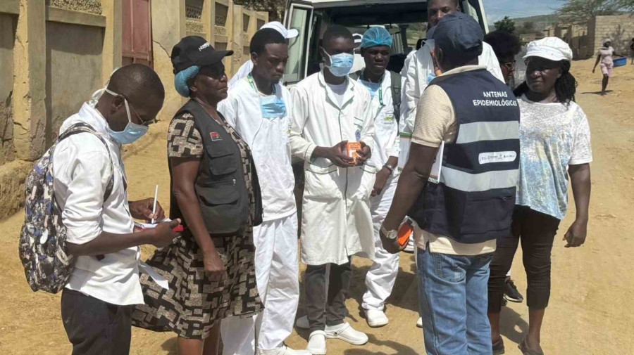 Equipa de resposta r&aacute;pida do Minist&eacute;rio da Sa&uacute;de preparada para refor&ccedil;ar o combate &agrave; c&oacute;lera nas comunidades afectadas pelas inunda&ccedil;&otilde;es, em Benguela