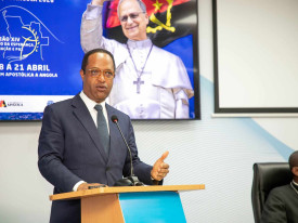 Secret&aacute;rio de Estado da Comunuica&ccedil;&atilde;o Social, Nuno Caldas  - Edi&ccedil;&otilde;es Novembro