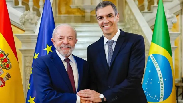 Lula elogia pol&iacute;tica migrat&oacute;ria do Governo espanhol