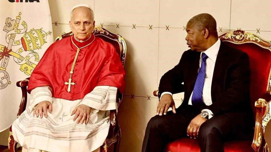 Chefe de Estado, Jo&atilde;o Louren&ccedil;o, e o Papa Le&atilde;o XIV