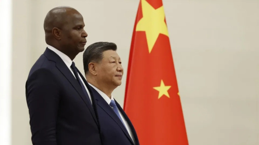 Presidente mo&ccedil;ambicano quer "nova p&aacute;gina" na coopera&ccedil;&atilde;o com a China