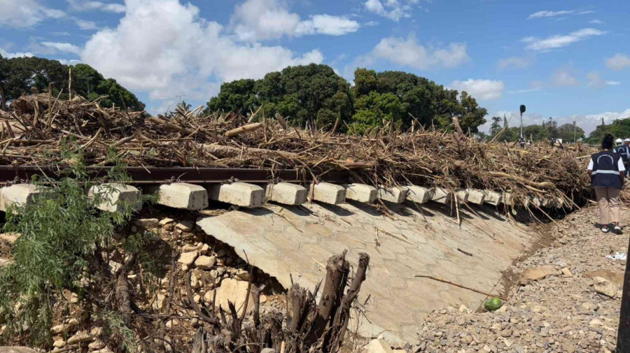 Cheias afectaram circula&ccedil;&atilde;o do Caminho de Ferro de Benguela (CFB)