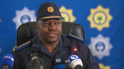 Chefe da pol&iacute;cia da &Aacute;frica do Sul suspenso por alegada corrup&ccedil;&atilde;o