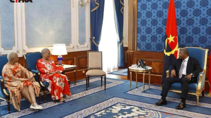 PR recebeu Gra&ccedil;a Machel 