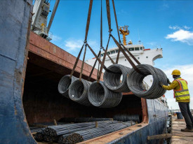 Ir&atilde;o pro&iacute;be exporta&ccedil;&otilde;es de a&ccedil;o para garantir abastecimento interno - DR