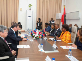 Encontro entre delega&ccedil;&otilde;es de Angola e do Jap&atilde;o - Edi&ccedil;&otilde;es Novembro 
