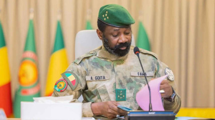 Chefe da junta militar do Mali assume cargo do ministro da Defesa assassinado