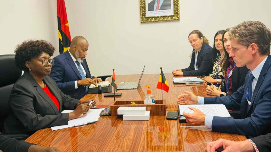 Delega&ccedil;&otilde;es de Angola e da B&eacute;lgica reunidas em Luanda 