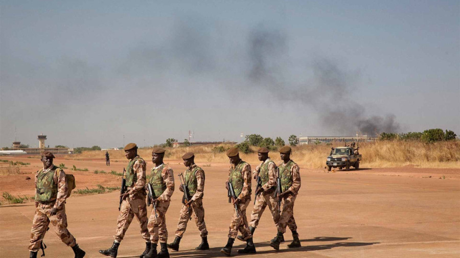 Mali anuncia ofensiva contra mu&ccedil;ulmanos e tuaregues