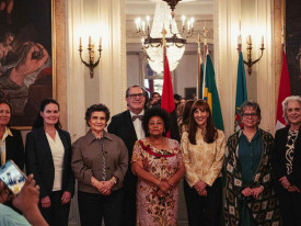 Participantes na cerim&oacute;nia do 17&ordm; anivers&aacute;rio do Dia Mundial da L&iacute;ngua Portuguesa - Cedida