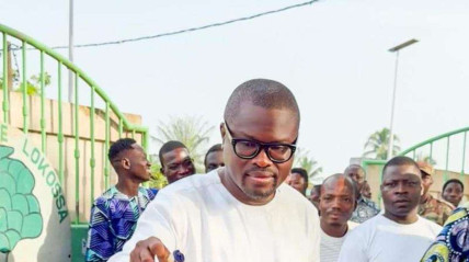 Chefe de Estado angolano felicita Presidente eleito do Benin