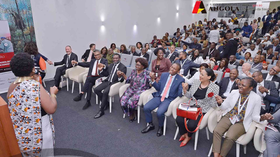 Participantes no 1&ordm; Encontro de Neurorradiologia de Interven&ccedil;&atilde;o 