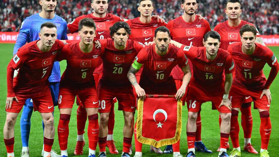 Selec&ccedil;&atilde;o nacional de futebol da Turquia