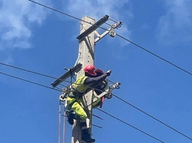 Decorrem os trabalhos de electrifica&ccedil;&atilde;o de v&aacute;rias localidades da prov&iacute;ncia do Huambo - Cedida