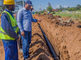 Governador provincial do Cuanza Norte, Jo&atilde;o Diogo Gaspar, visita obras em curso - Governo C. Norte