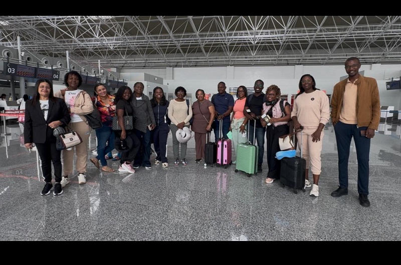 Miss&atilde;o t&eacute;cnico-cient&iacute;fica de Angola participa, no Brasil, no d&eacute;cimo Simp&oacute;sio Internacional de Reanima&ccedil;&atilde;o Neonatal