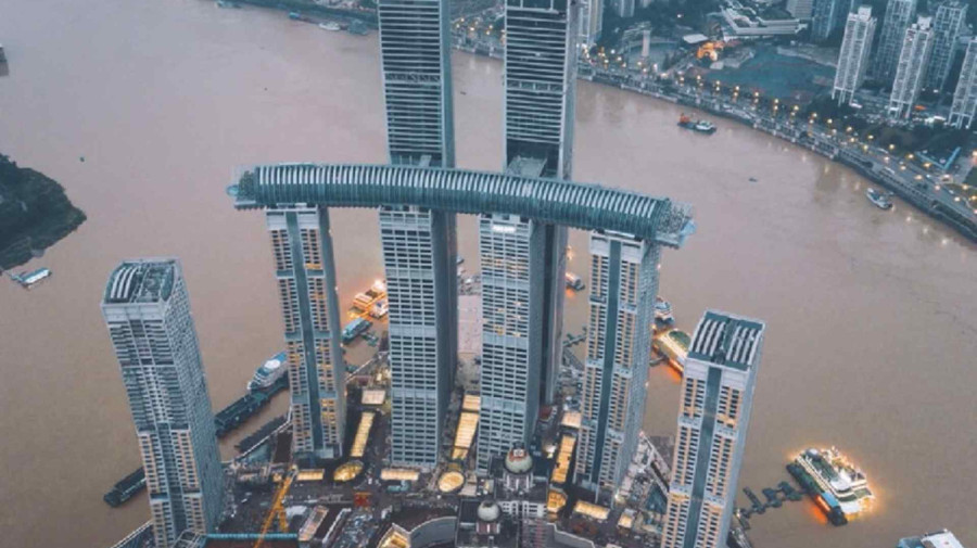 China inaugura arranha-c&eacute;u horizontal de 300 metros