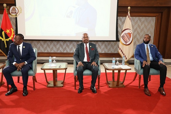 Assembleia Nacional realiza Confer&ecirc;ncia sobre os Desafios de Angola na Diplomacia Econ&oacute;mica Global