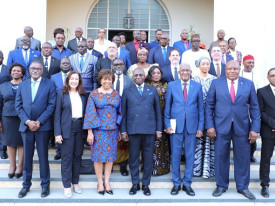 Ministro das Rela&ccedil;&otilde;es Exteriores, T&eacute;te Ant&oacute;nio, e embaixadores africanos assinalam 50 anos de rela&ccedil;&otilde;es diplom&aacute;ticas - MIREX