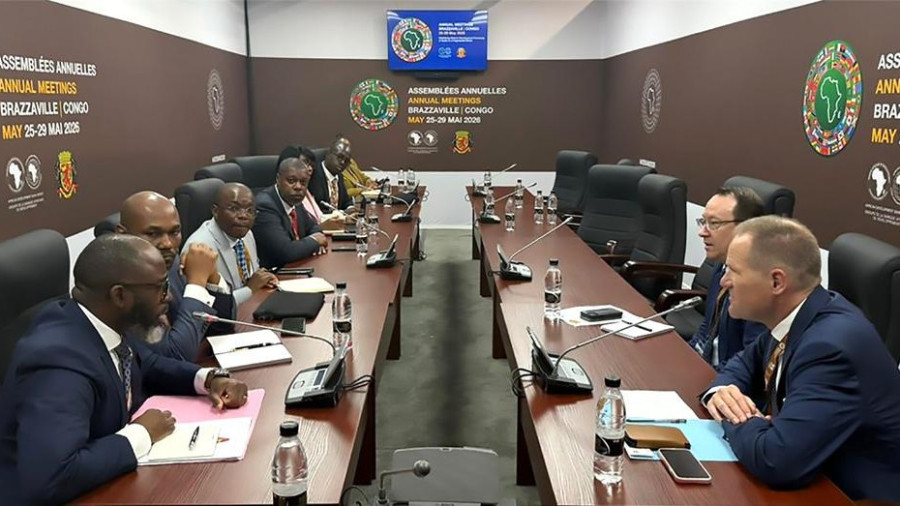 Encontro entre delega&ccedil;&otilde;es de Angola e dos EUA 