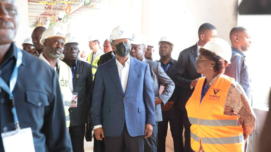 Presidente da Rep&uacute;blica, Jo&atilde;o Louren&ccedil;o, constata andamento das obras do futuro aeroporto e do hospital geral, na prov&iacute;ncia do Zaire