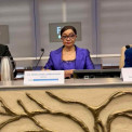 Embaixadora Josefa Sacko (ao centro)